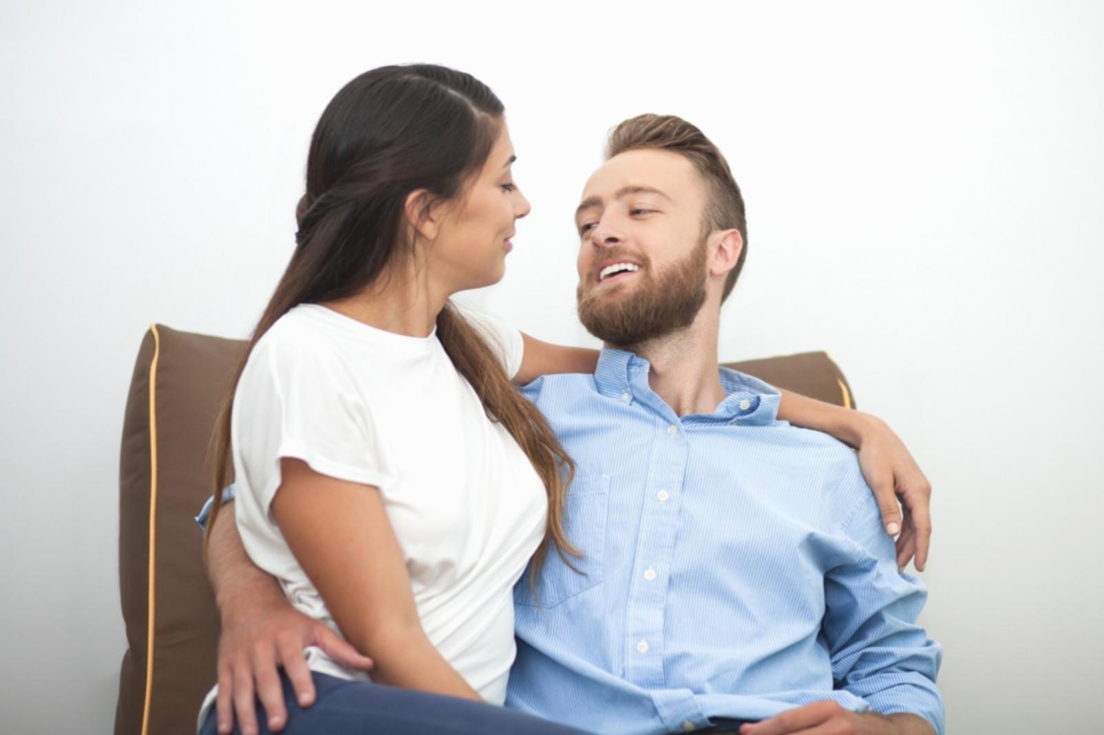 Équipe quixanora travaillant sur les outils financiers